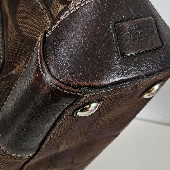 Coach Hampton Handbag - Picture 5 of 15